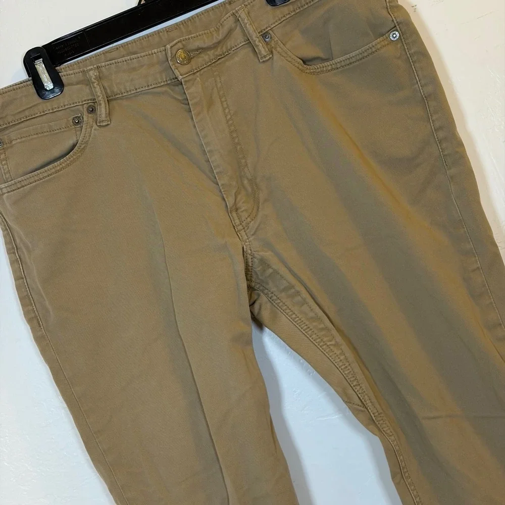 Levis 511 Slim Fit Khaki Tan Stretch‎ Chino Pants Mens 38x30 Workwear